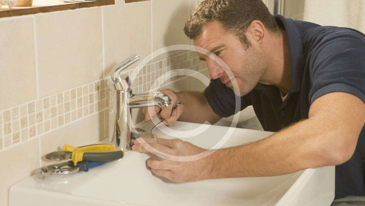 Got a leaking? Hire an experienced plumber