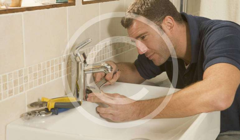 Got a leaking? Hire an experienced plumber